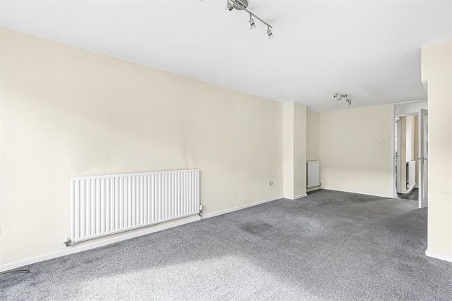 Town house for sale in Talbot Street, Hertford