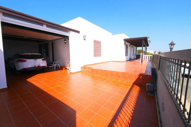 Detached house for sale in Tias, Lanzarote, Canary Islands, Spain