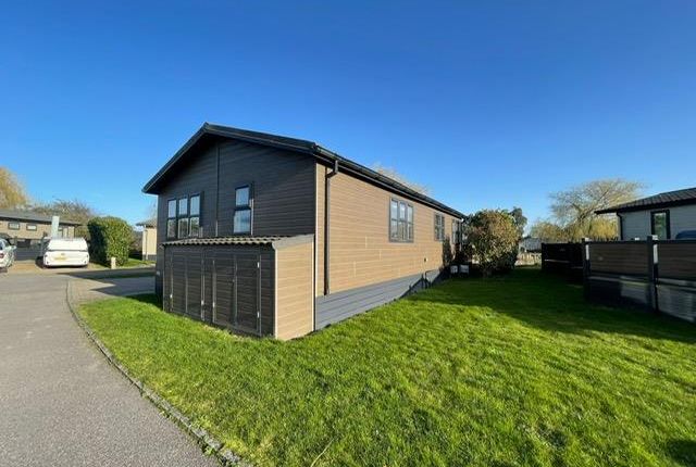 2-bed caravan on 11 Willow Brook, Foxhunter Park, Monkton Street, Ramsgate, £199,995