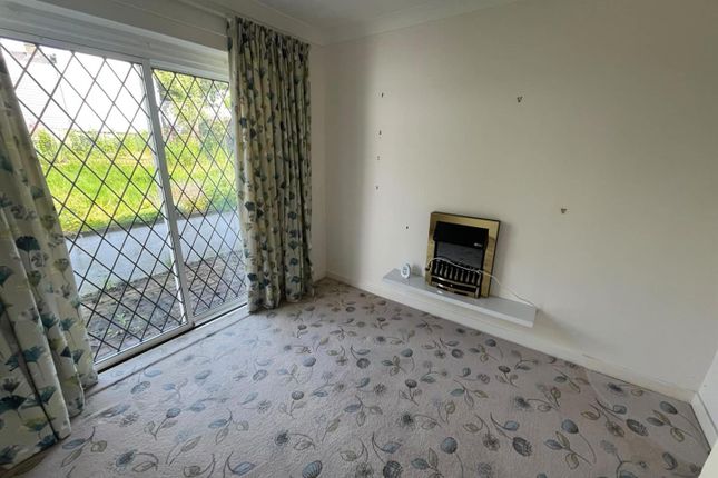 131, Coniston Avenue, Huddersfield photo 4