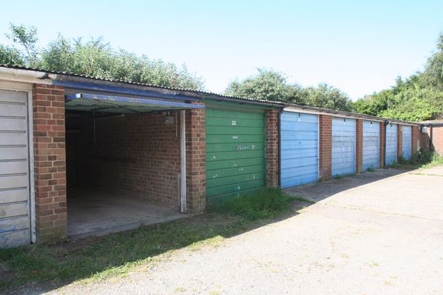 Garages, Chesterfield Rd, Goring By Sea photo 2
