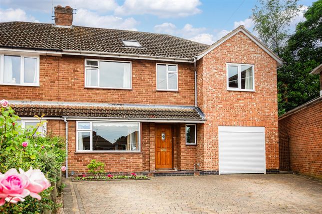 Thumbnail Semi-detached house for sale in Guys Close, Warwick