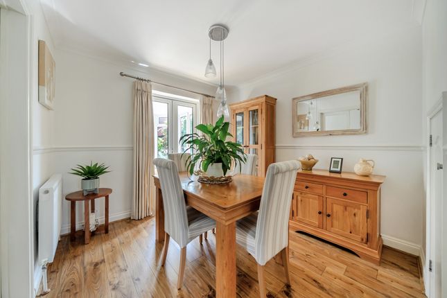 14, Ludlow Close, Newbury photo 4