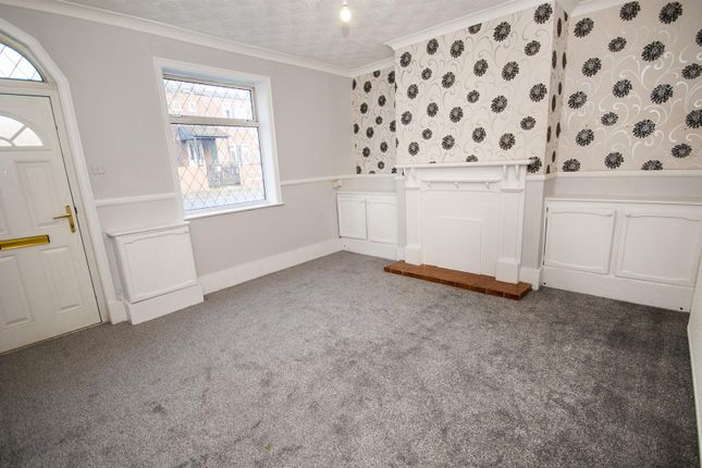 2-bed house on 16, Pott Street, Manchester, £1,100/mo
