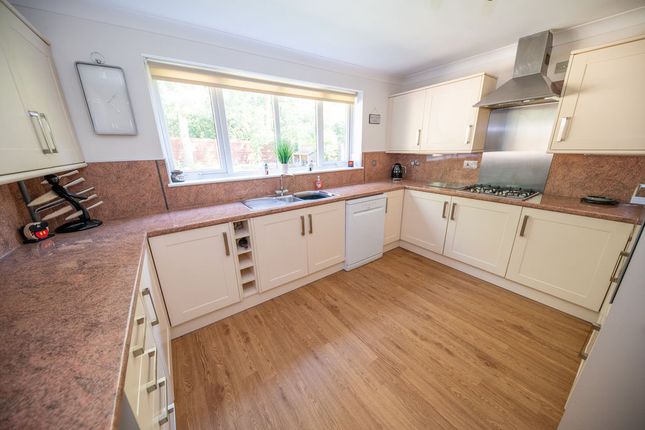 Topaz Grove, Waterlooville photo 2