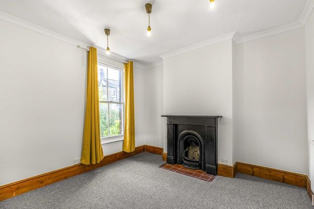 Flat to rent in Ferris Road, London