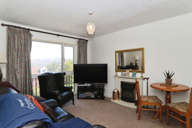 10, Bronrhiw Fach, Caerphilly photo 2