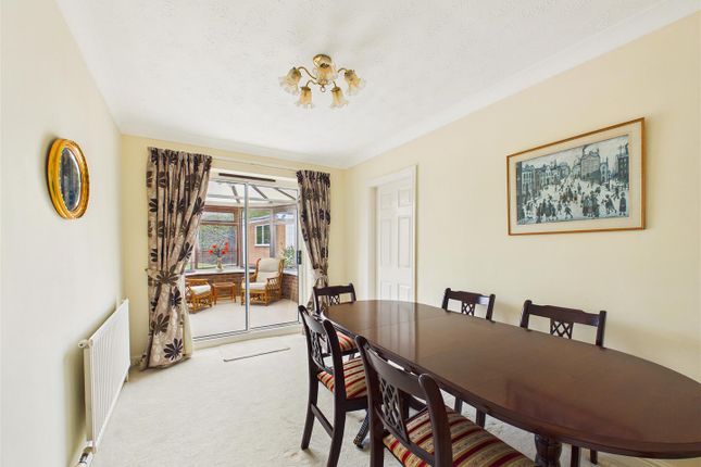 43, Highfield Way, North Ferriby photo 3