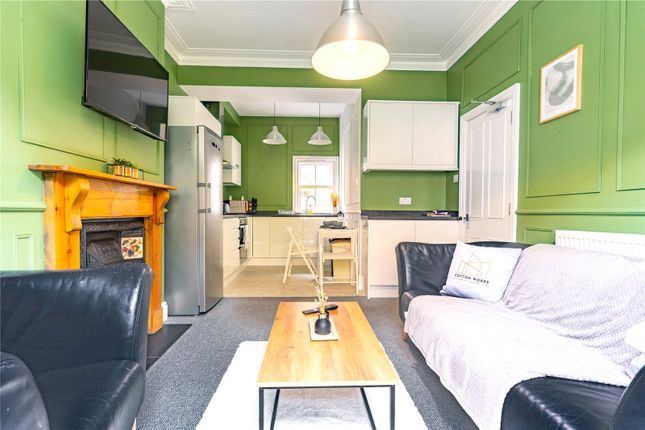 5, Brookhouse Avenue, Leicester photo 3