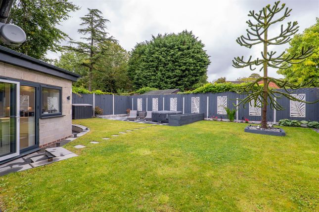 2, Larches Lane, Preston photo 4