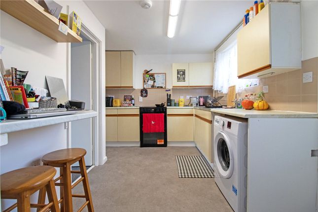 3 Louisberg Road, Gainsborough photo 4