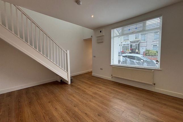 8, St. Tydfils Avenue, Merthyr Tydfil photo 3