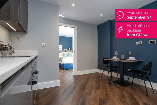 Flat to rent in Princess Street, Manchester