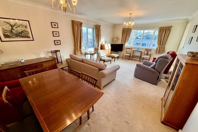 Flat 17, Barfield House, Spath Road, West Didsbury photo 4