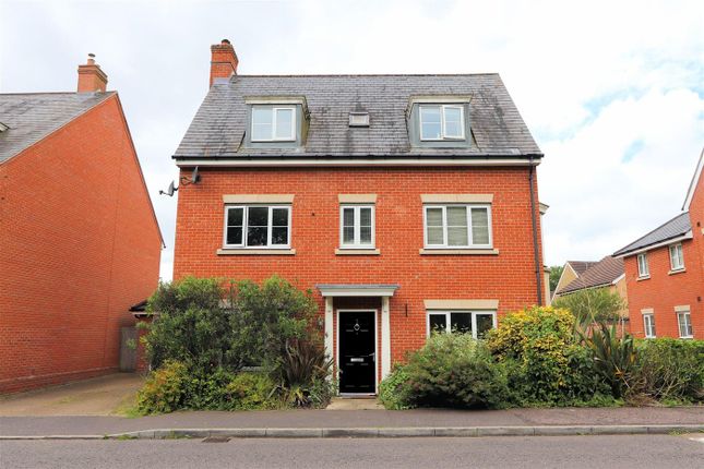 Thumbnail Detached house to rent in Boleyn Row, Epping