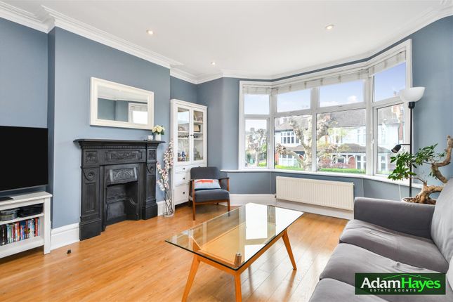 121a, Etchingham Park Road, London photo 2