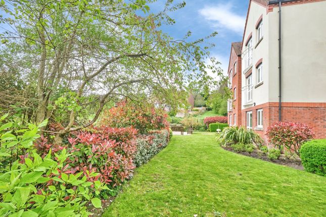 1-bed flat on 6, Farthings Court, Bridgnorth, £70,000