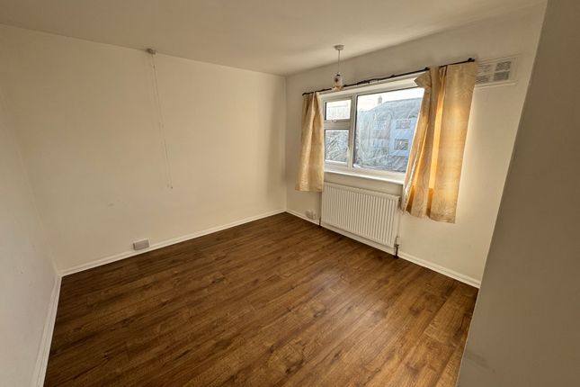 132, Mansfield photo 5