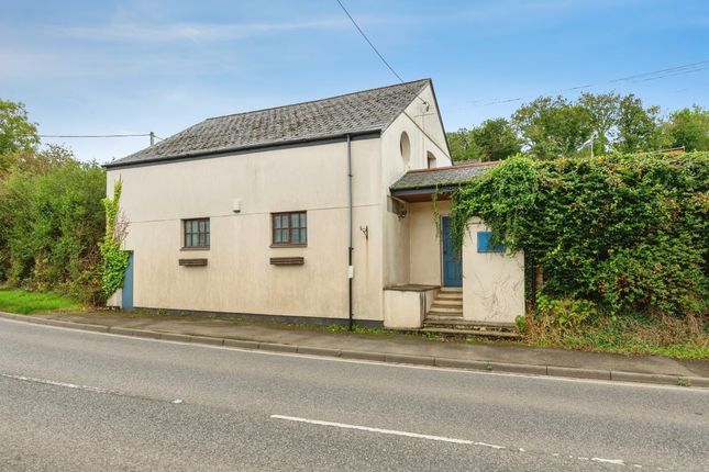 2-bed detached on The Old Sunday School, Wadebridge, £75,000