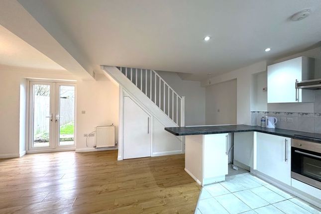 70a, Park Road, Stonehouse photo 3