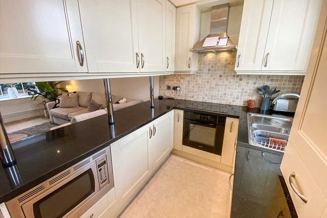 Apartment 2,, Victoria Court, Nottingham photo 5