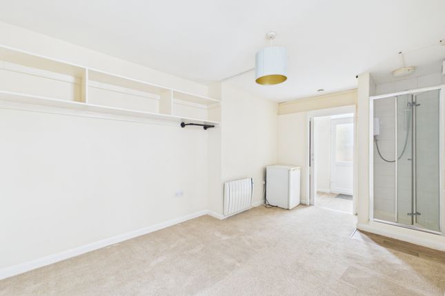 Studio Flat, 120, Portland Road, Hove photo 2