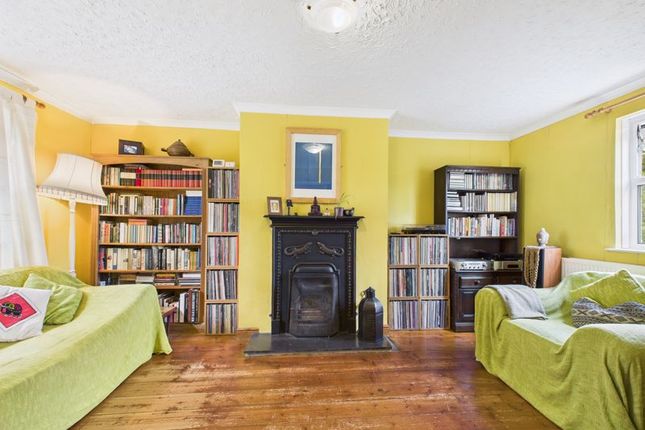 19, Western Place, Penryn photo 3