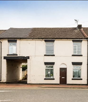 2-bed flat on 49C, Mold Road, Buckley, £550/mo