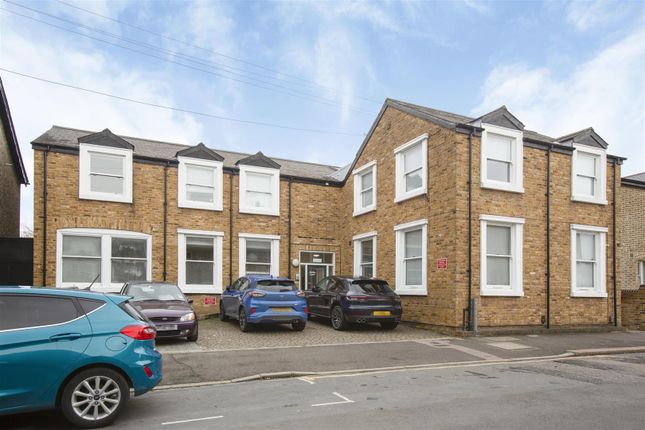 Thumbnail Flat to rent in Stable Court, Grosvenor Rise East, Walthamstow, London