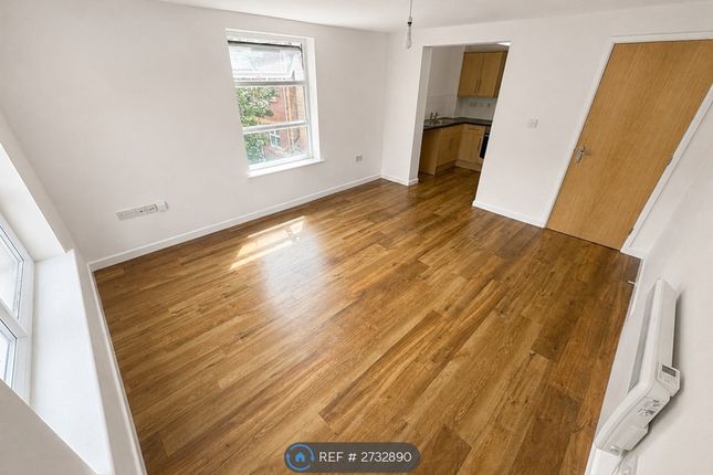 Flat, Mulberry Court Wick Road, Bristol photo 3