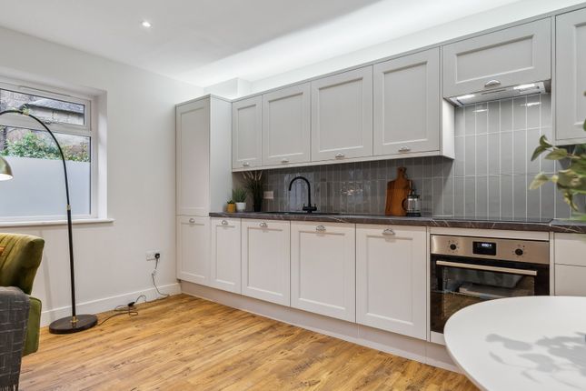 Mews house for sale in Camphill Avenue, Queens Park, Glasgow