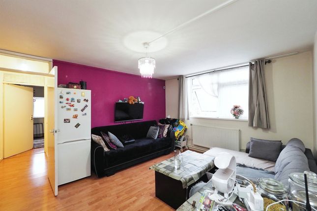 Thumbnail Flat for sale in Kashmir Road, Leicester