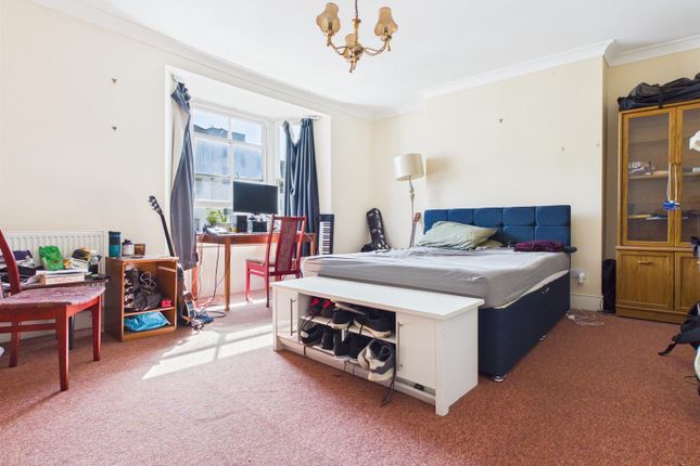 Maisonette, 14, Farm Road, HOVE photo 2