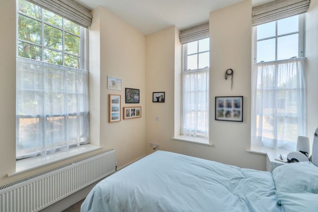 82 Longley Road, Chichester photo 4