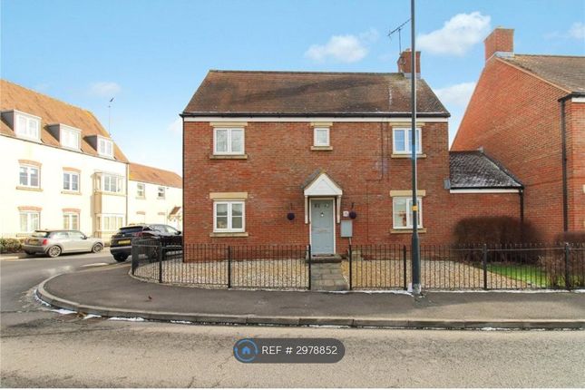 Redhouse Way, Redhouse, Swindon photo 2