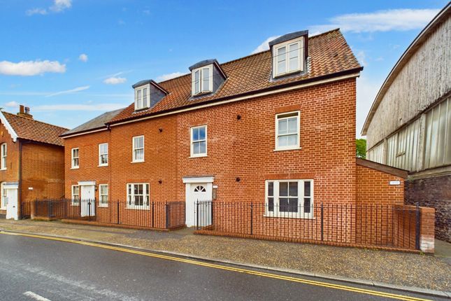 Thumbnail Flat to rent in Minstergate, Thetford, Norfolk