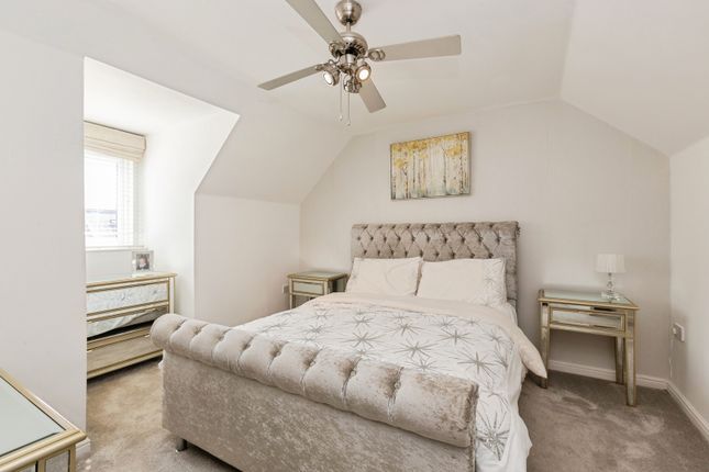 34, Petronel Road, Buckinghamshire photo 4