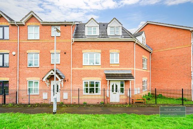 Terraced house for sale in Gascoigne Road, Thorpe, Wakefield