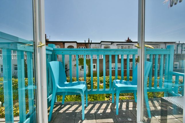 11, Marina Arcade, Bexhill-on-Sea photo 2