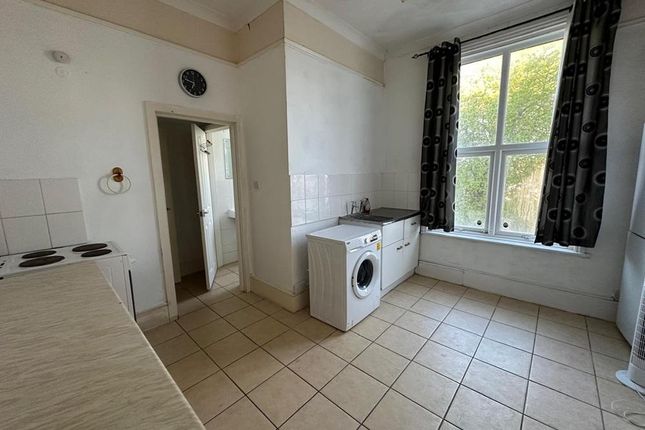 99, Priory Road, Hastings photo 5