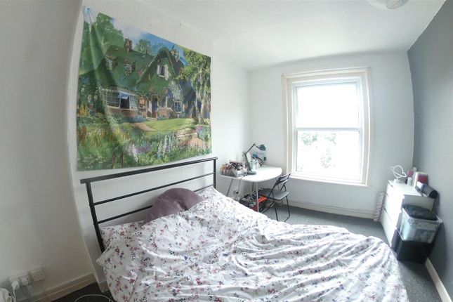 Flat 5 St Johns Mews, Victoria Grove, Southsea photo 3