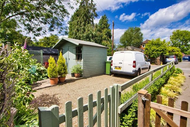 Cottage for sale in Back Of High Street, Chobham, Woking
