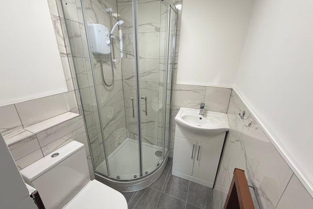 Flat 5, 24, Lichfield Street, Wolverhampton photo 3