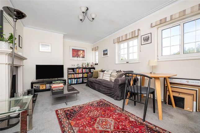 9 Lebanon Court,, Richmond Road, Twickenham photo 2