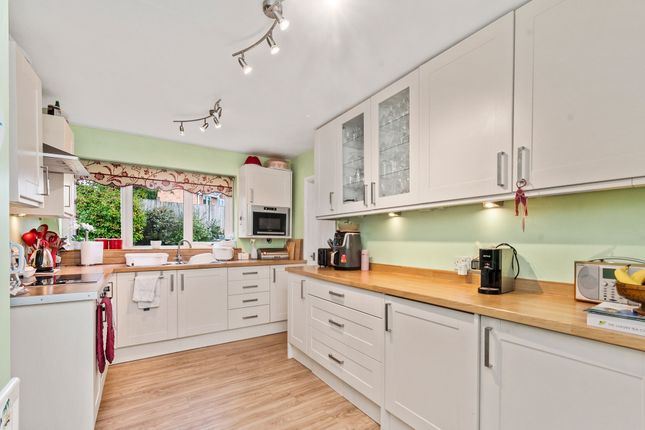 8 Hickory Close, Warrington photo 4