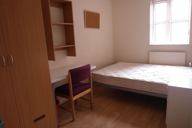 Room 6, 42 Peveril Street, Nottingham photo 3