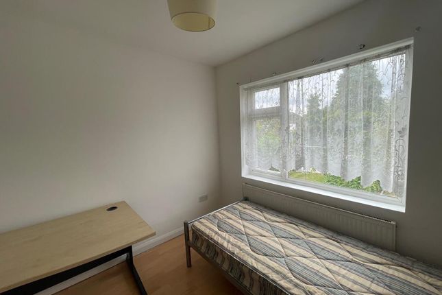 Flat to rent in Wimborne Drive, Pinner, Greater London