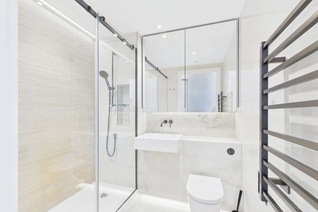 182 Belvedere Row Apartments, London photo 3