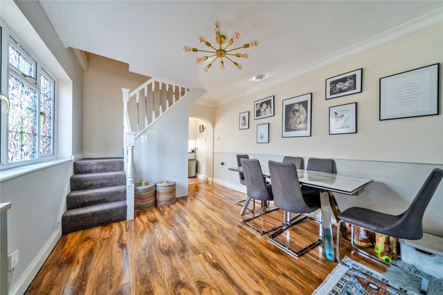 1, Tye Lane, Farnborough Village photo 4