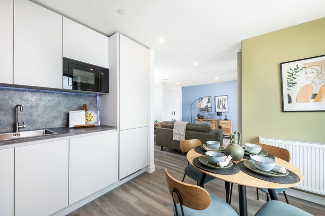 Flat for sale in Navigation Road, London